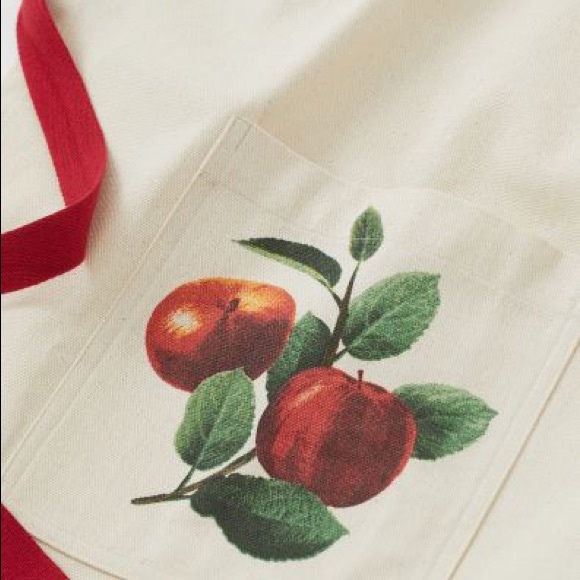 H&M NATURAL ORGANIC COTTON APPLE 🍎 APRON - Picture 3 of 4